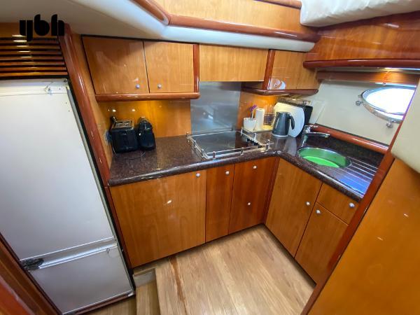 2004 Sunseeker Manhattan 56