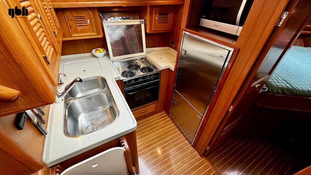 Adagio 44 Sundeck LBC 2009 For Sale