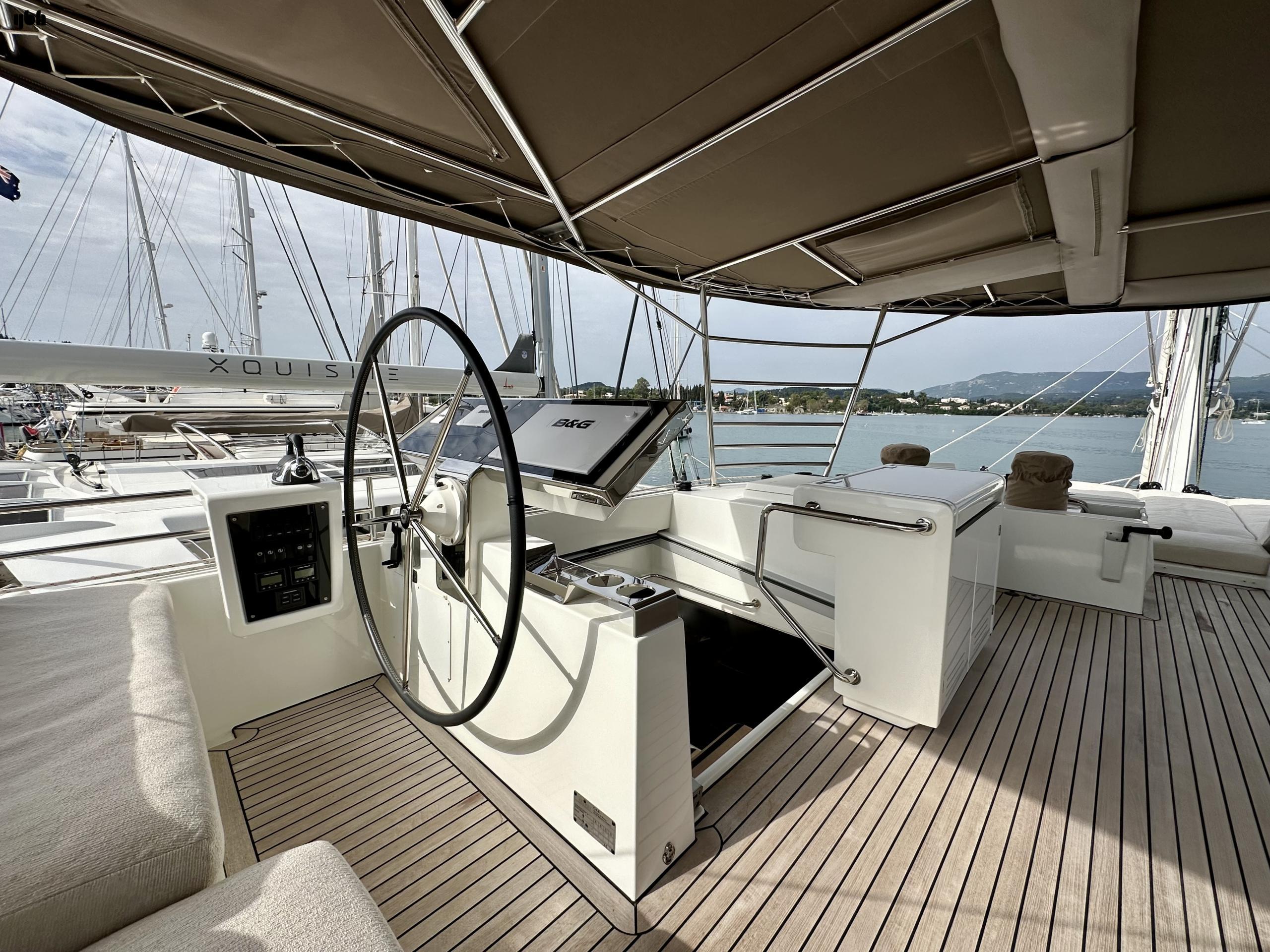 Lagoon 620 Owner's Version for sale