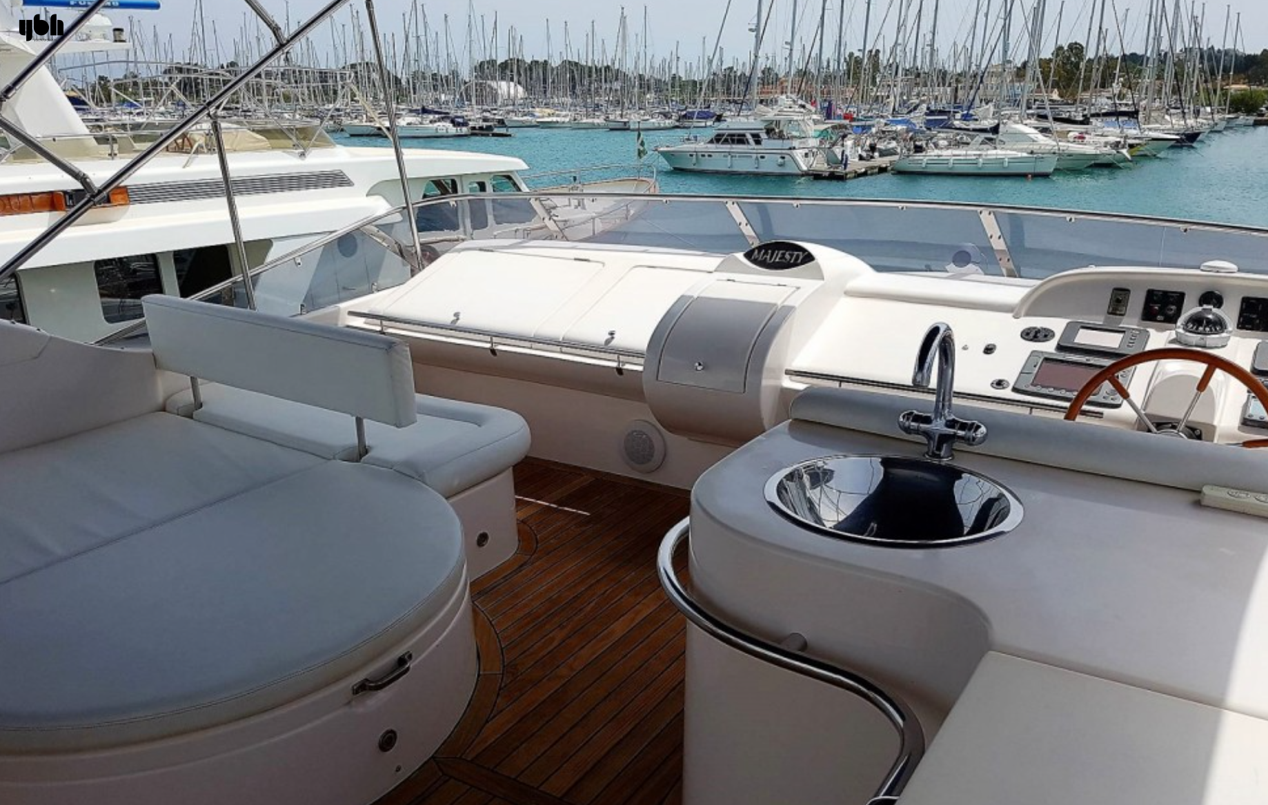 Majesty 66 Flybridge 2010 for sale