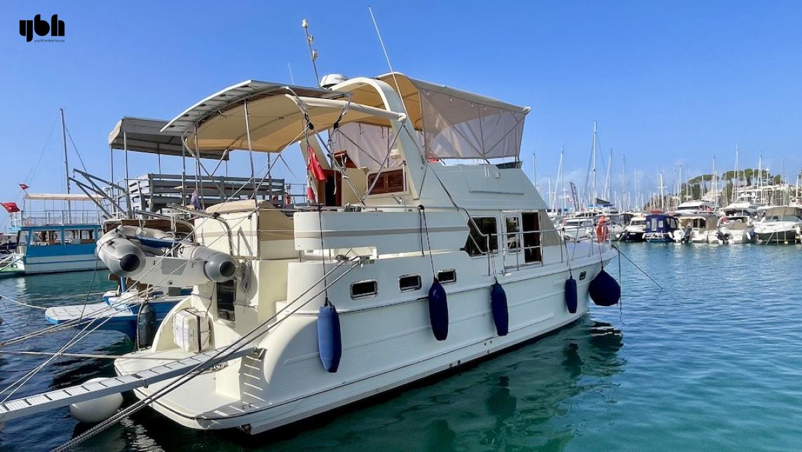 Adagio 44 Sundeck LBC 2009 For Sale